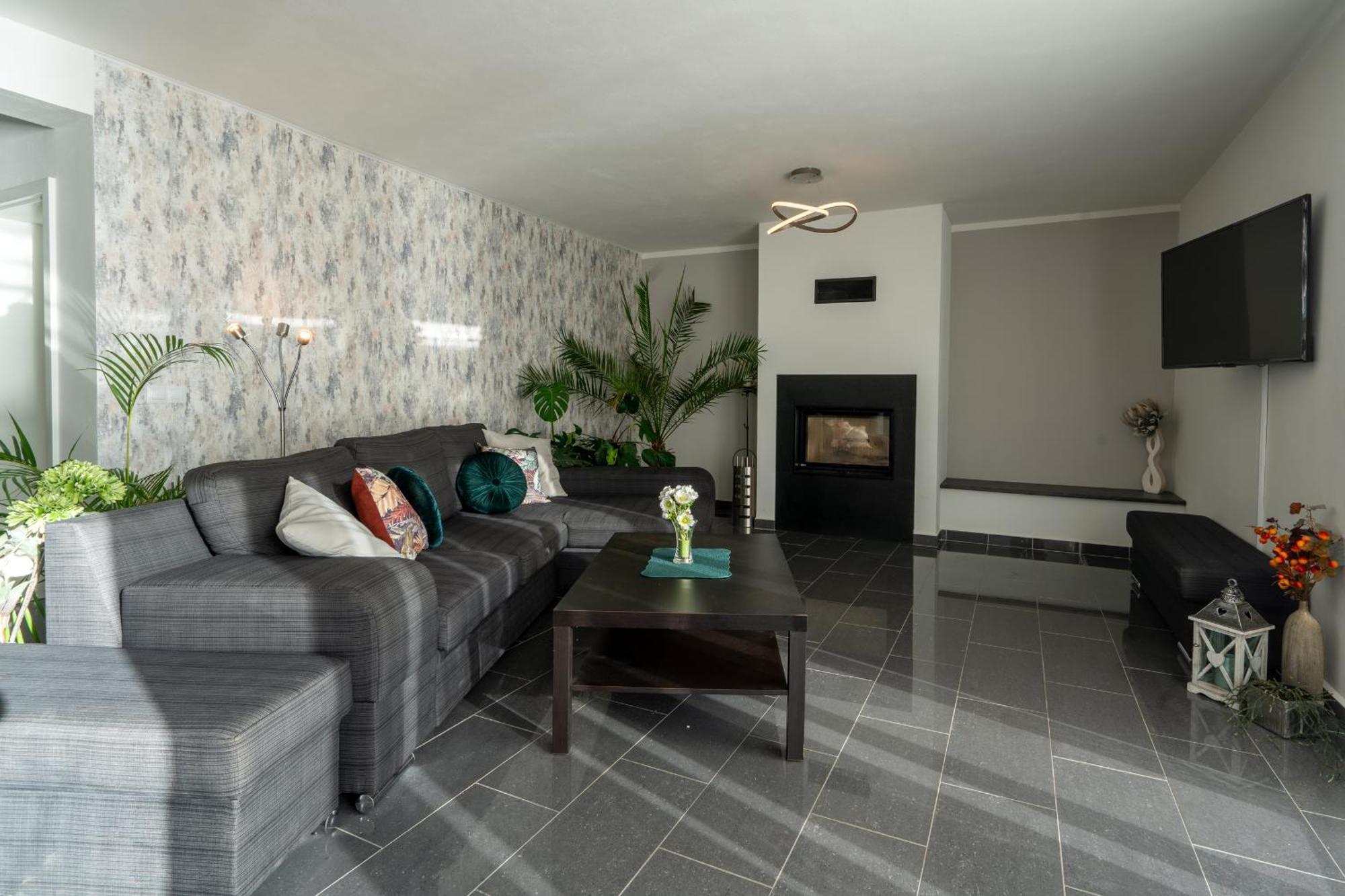 Rezidence Sunny Hill Holiday home Frymburk